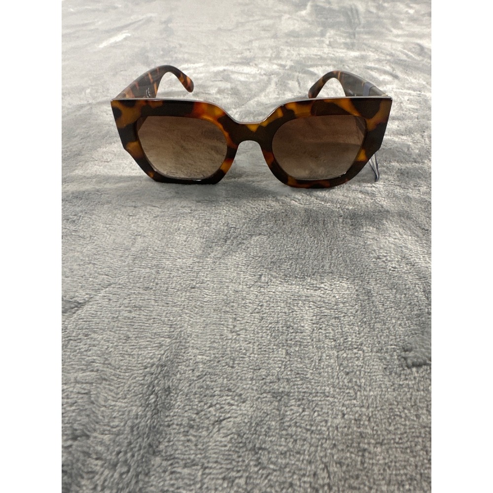 Universal Thread Tortoise Shell Square Sunglasses Brown Gradient Lens 090016486